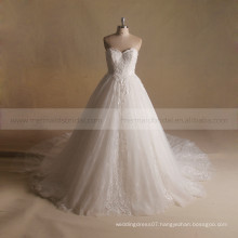 Charming Sweet Heart High Special Lace Puff Ball Wedding Gown With a Long Train